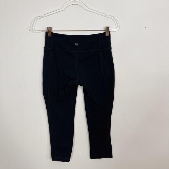 Athleta Small S Black Revelation Capri Leggings Athletic Yoga Stretch Workout - Picture 2 of 13